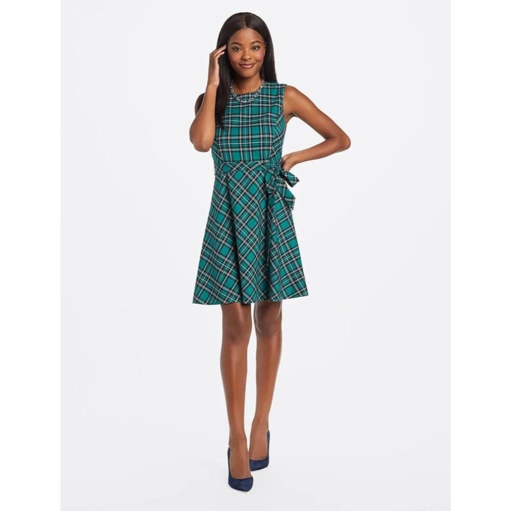 Draper James women's 4 green tartan plaid sleeveless fit and flare lined dress